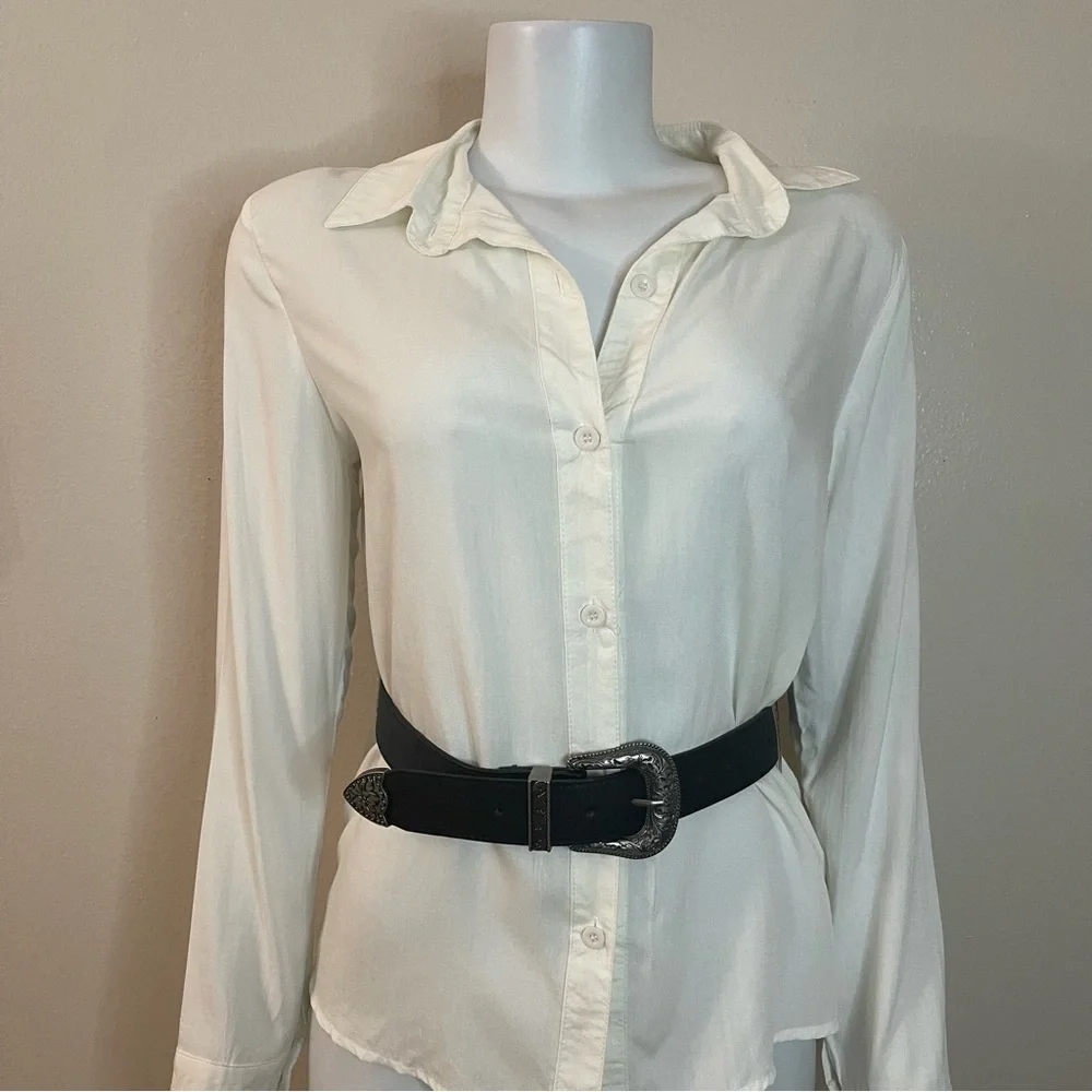 Black faux leather skinny belt - Picture 2 of 9